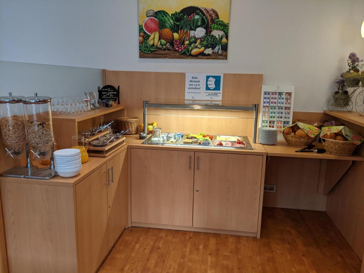 Hotel Zum Schwarzen Baeren Vohenstrauss Zewnętrze zdjęcie