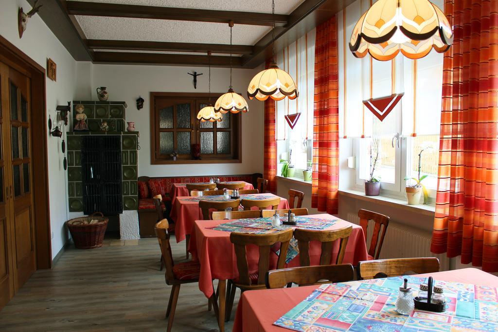 Hotel Zum Schwarzen Baeren Vohenstrauss Zewnętrze zdjęcie
