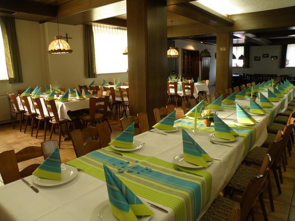 Hotel Zum Schwarzen Baeren Vohenstrauss Zewnętrze zdjęcie